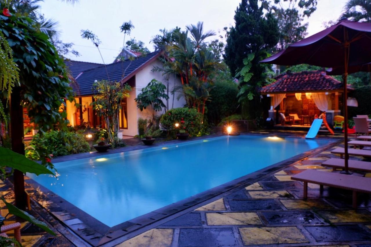 Rumah Mertua Heritage Слеман Экстерьер фото
