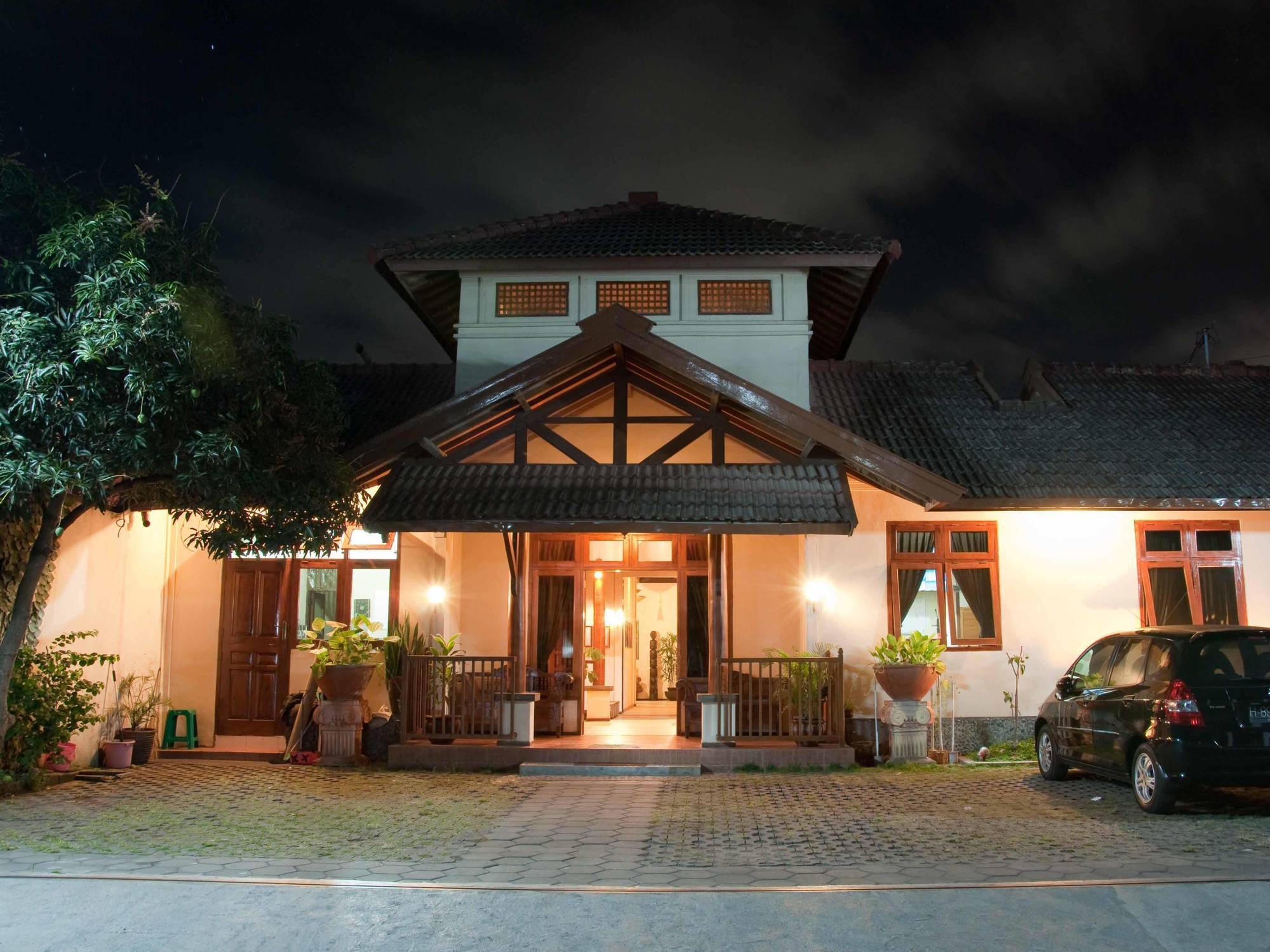 Rumah Mertua Heritage Слеман Экстерьер фото